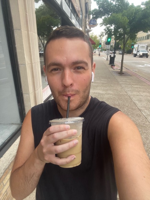 thefeistygay - Tay