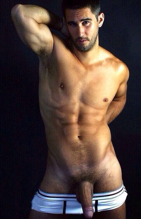 hornymusclejock:  FOLLOW ME for hot pics, updated daily. I’m a very horny muscle