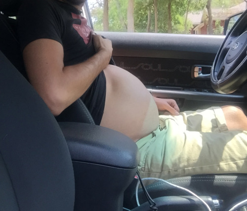 lyricmorphs:  Did some bloating today. Wore a small shirt out in public and got a couple of stares. 