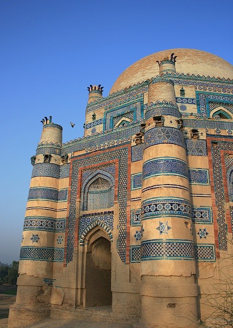 Bibi Jawandi’s Tomb, India by aliraza khatri on flickr