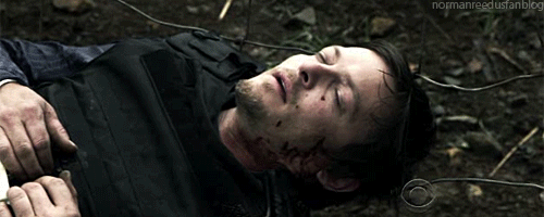 tatooinesuns:  normanreedusfanblog:  Reedus Movie Parallels  His beautiful way of dying…   ah yeah, see 