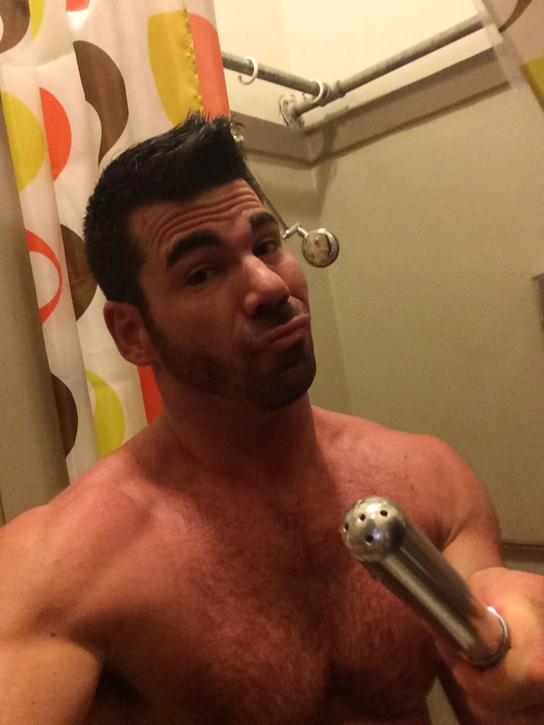 colungafrank:  BILLY SANTORO JANUAR 2015 TWITTER PICS