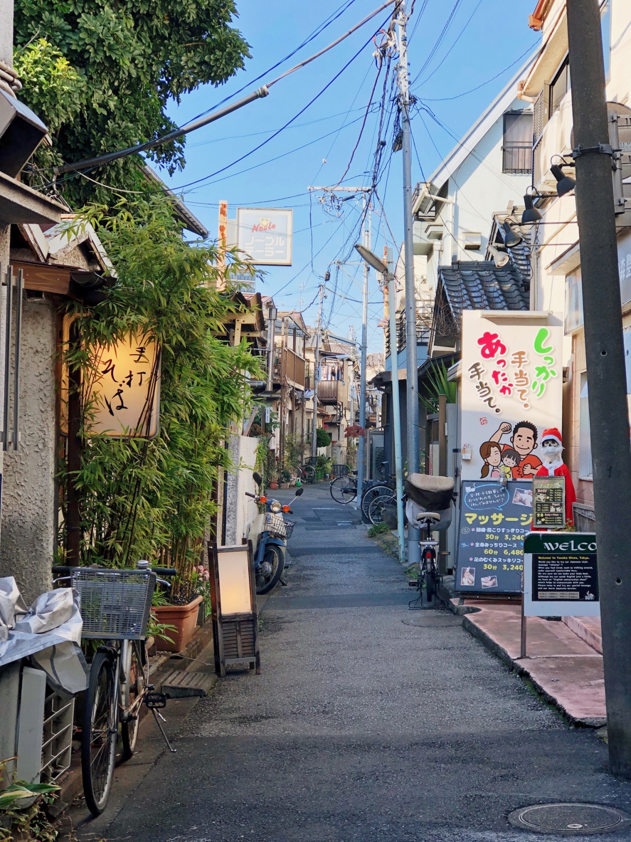 tokyogems:strolling around nippori.日暮里でぶらぶら。