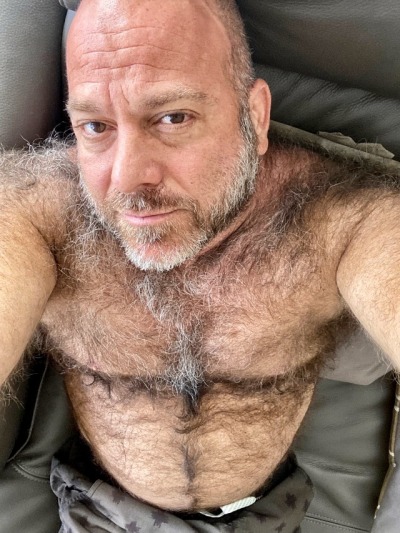 Porn photo hairyobsessionss:BBB BIG BEEFY BEAR https://hairyobsessionss.tumblr.com/Hairy