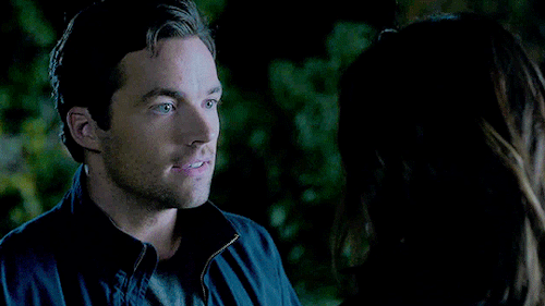 lucyhhale:Aria, you have an alibi, you are in the clear. There is nothing linking you to what happen
