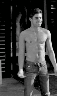 fuck-yeah-male-celebs:  🌈 ZAC EFRON