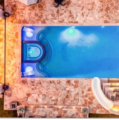 Poolhouse In Dallas