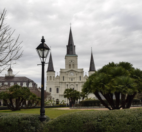 St. Louis Cathedral & Jackson Square in the French Quarter. New Orleans, Louisiana. 2016.・For op