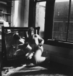 inneroptics:    Francesca Woodman   