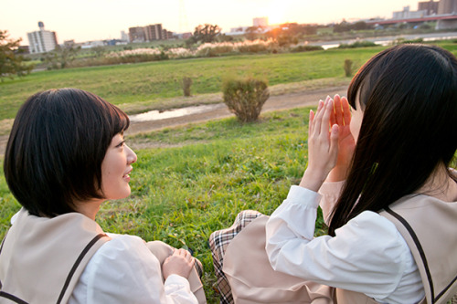 akibeya:  (ナタリー - [Power Push] 乃木坂46「バレッタ」特集 - 生駒・堀センター対談から) 生駒里奈　堀未央奈