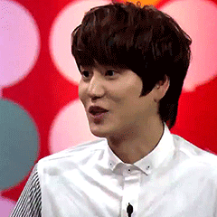 Gyuri’s mother wanted a backhug and requested it from Kyuhyun, the outcome was pure cuteness from bo