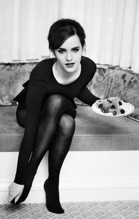 celebs-in-tights:Emma Watson