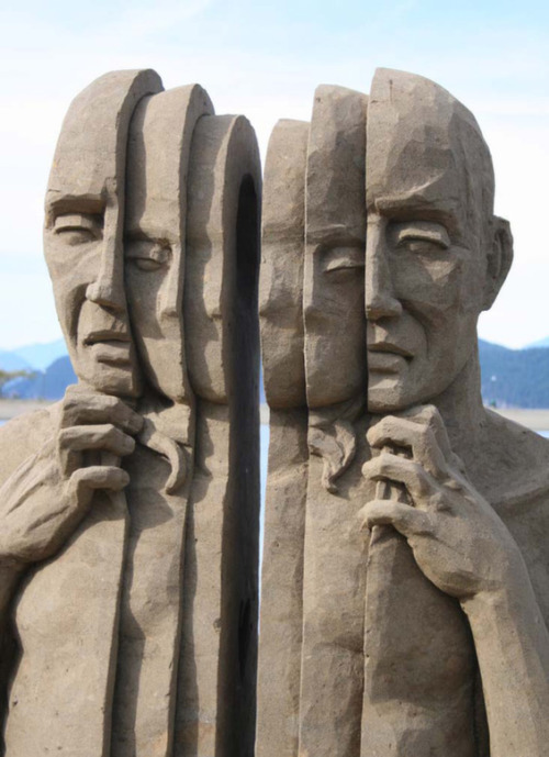 labelleabeille:  Sand sculptures by Carl porn pictures