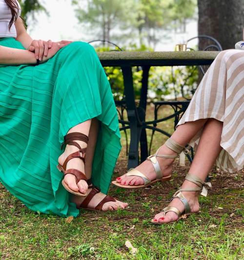 sandalsandspankings:  Sandals hanging out.