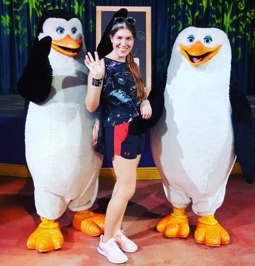 Smile and wave boys, just smile and wave. ☺ #madagascar #penguins #lol #self #mydubai #outandabout