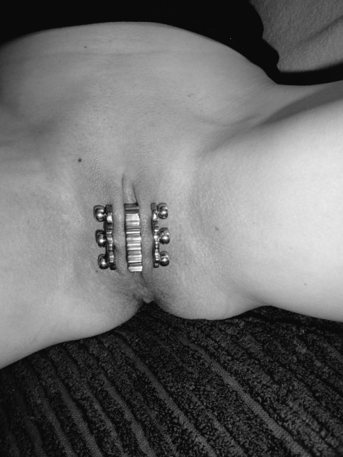 vaginalchastity:  steelwerks: 2018 and she is our first locked female of the year! This should be the default state of every pussy.