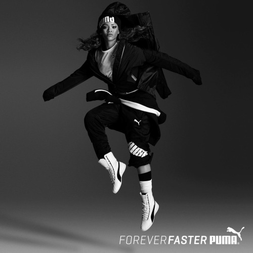 Tick&hellip;Tick&hellip;!! Rihanna Models PUMA EskivaRead It: http://bit.ly/1Guxm2B