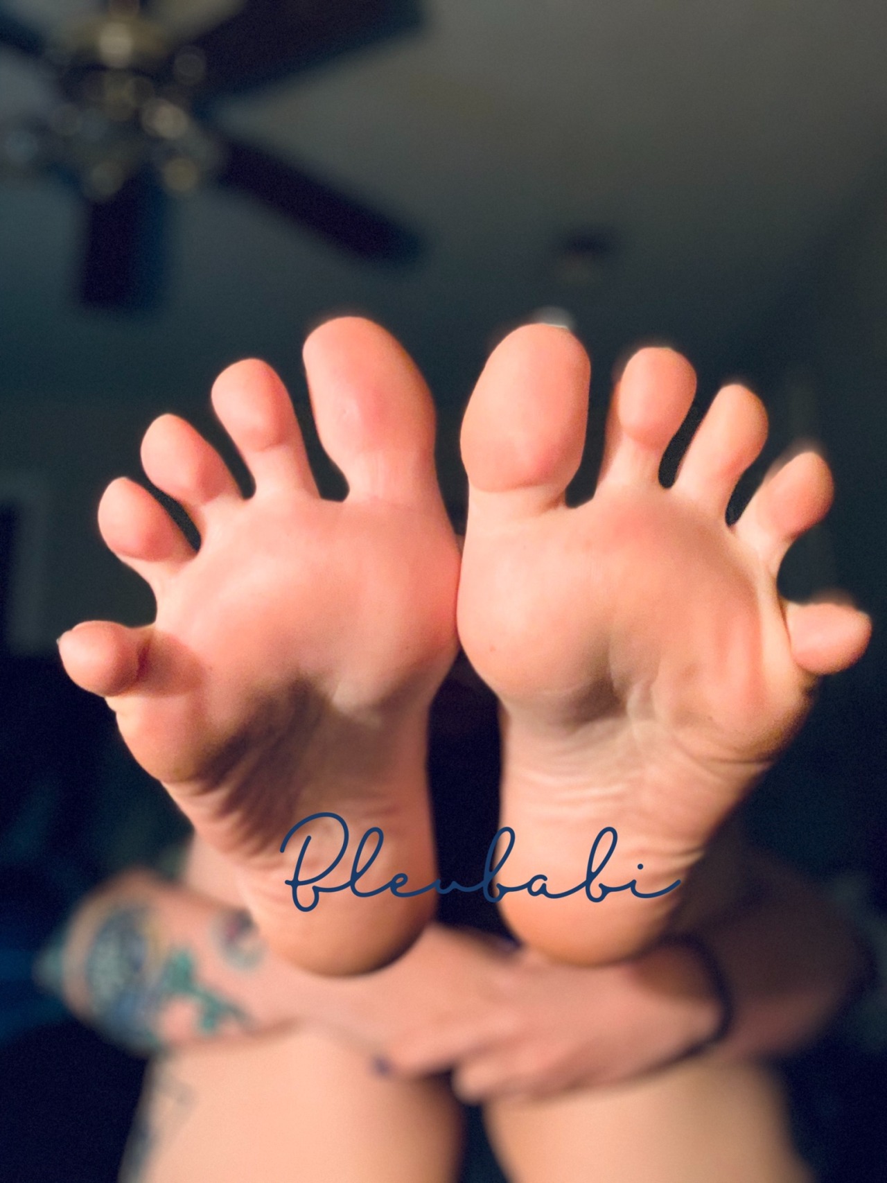 yadaddy94:Couldn’t you just eat em up ? 💋