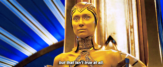 marveldaily:I’m sorry, that was meant to be behind your back.