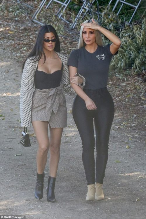 kimkardashian-lifestyle: October 17 • Kim &amp; Kourtney