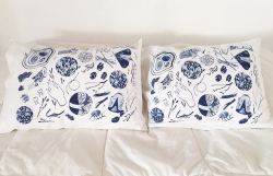 tallulahfontaine:  Purity Ring pillowcases