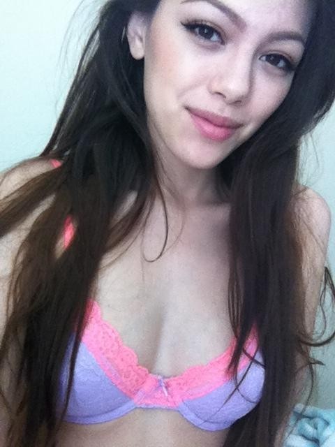 kik-girls-submissions:  Half Asian college girl from Columbus submitted these photos to me on kik. She told me that she is a fan of my blog and hopes that everyone likes her photos. Haha like this if you think she’s pretty. Maybe you might encourage