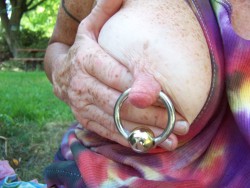 women-with-huge-nipple-rings.tumblr.com post