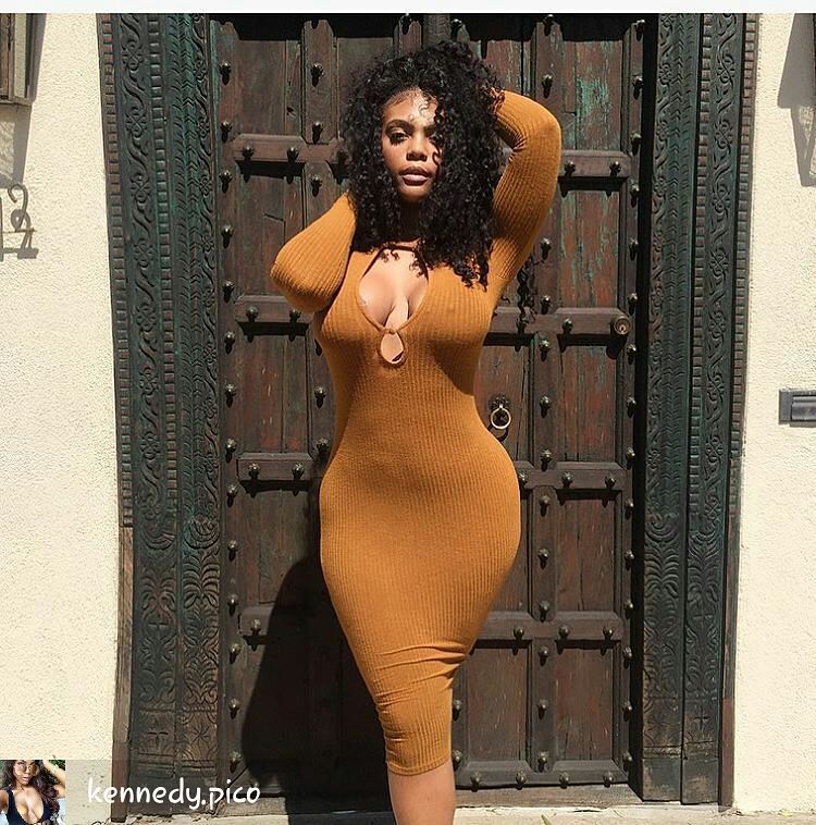 sxycurves:  @Regrann from @kennedy.pico  -  #Seasoned.   #SxyCurves  GO FOLLOW THE