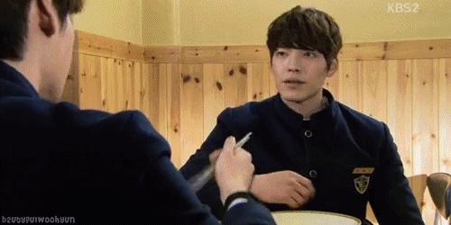sanhwaluv:  Heung Soo and Nam Soon eating ramyun together ♥ 