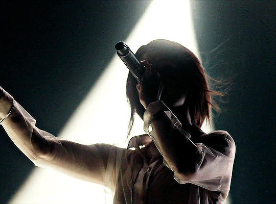 DAILY SELENA GOMEZ GIFS