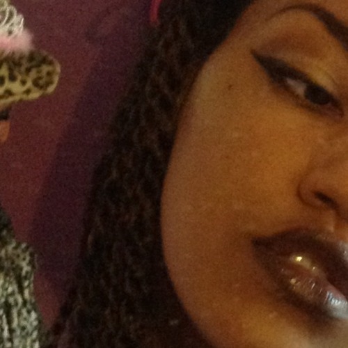 senegalesetwists:  a lil compliation of some of my lil Looks from the past few weeks in no particula order for #Blackout which I think is happening rn i dun eem kno but i want attention love you 💁🏾💖💜👏🏾✌🏾️💯🔥💋🌹👹👼🏾💅🏾👑