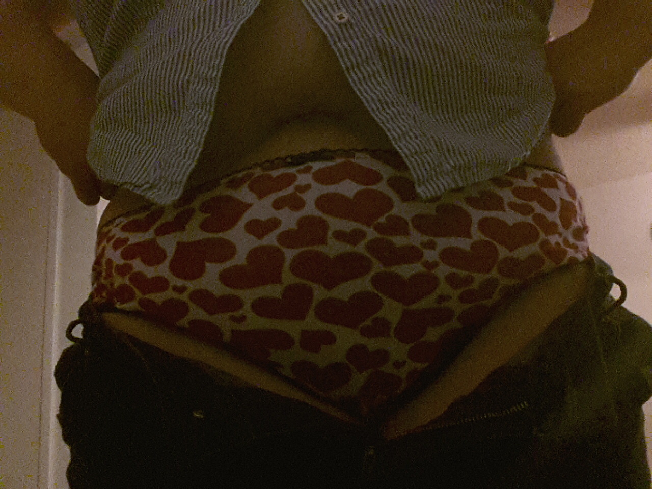 closetmasturbator:  Last Valentine’s day greeting for you my loves!!