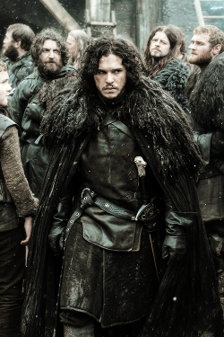 gameofthronesdaily:   Jon Snow — Game of Thrones 4.07 “Mockingbird” [x] 