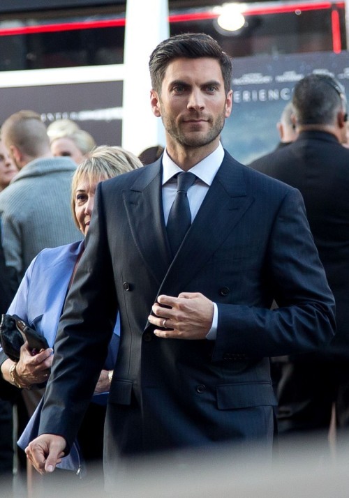 giveme-givenchy:Wes Bentley