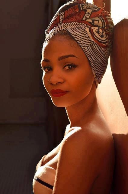 EBONY/BLACK