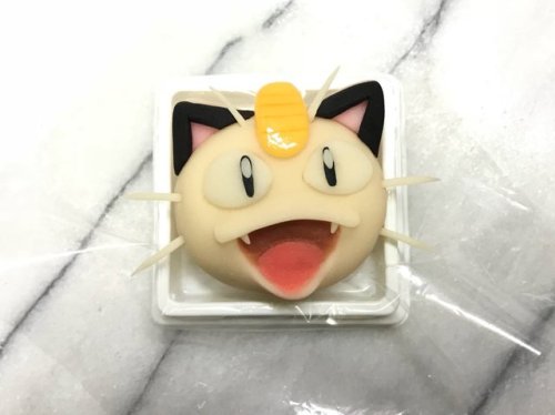 Cute Pokemon inspired wagashi cakes (seen on, check their account, those wagashi makers create many 