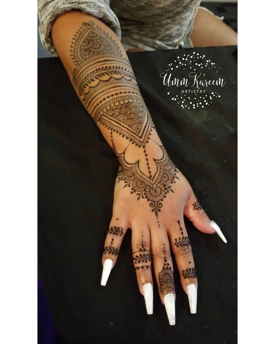 Henna Crown by Henna Planet. Natural henna body art by Tarquin Singh in  Toronto Ontario, Canada | Henna body art, Henna designs, Black henna