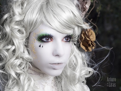 alternativepurple:  Ƹ̴Ӂ̴Ʒ Fantasia en el bosque *彡   