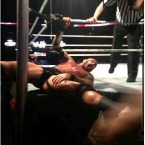 therubymichaelsblog:  During Match  Ow! Whoever did this to him better repay him