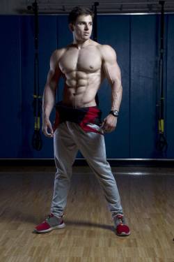 mitos:  muscle-addicted: Ryan Harmon by Eric Wainwright of Wainwright Images (2014) 
