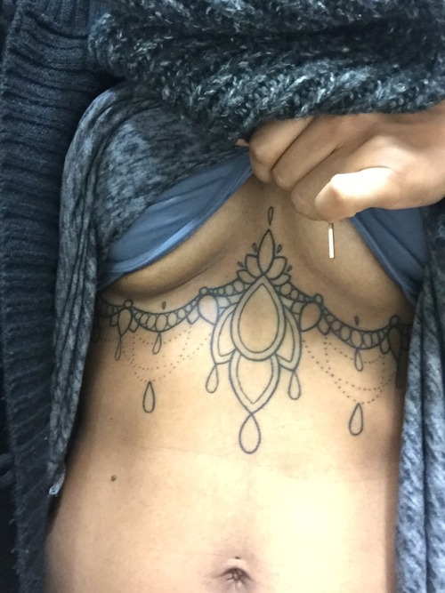 blackwomenink:Sternum Jewels by Kelly McGrath of Art Alive Studios, NCColor up next.