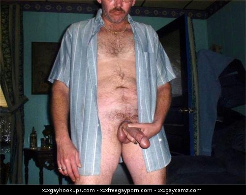 cwboytop:  cowboys, rednecks, truckers, boots, cigars, men!http://cwboytop.tumblr.com