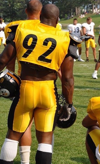 footballjockstraps: James Harrison Those thighs tho.