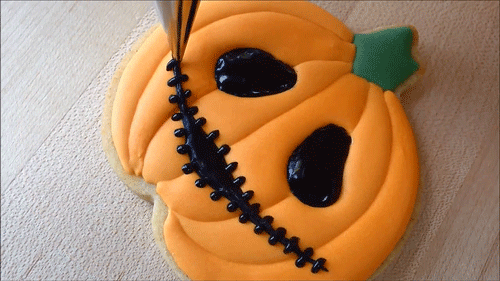 pastabaek:    Jack o’lantern cookies! ✿   