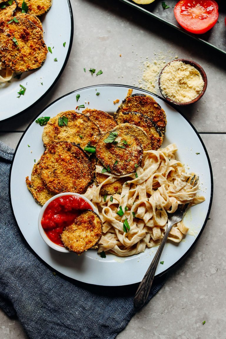 Crispy Gluten-Free Eggplant Parmesan / Recipe