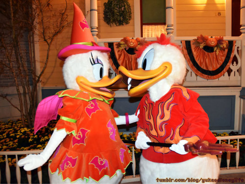 Disneyland Paris Halloween Greeting!!