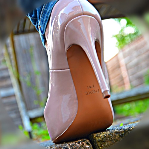 gsxr-80: Wife’s heels