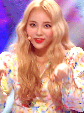 nomv: snatchedbyloona: Girl Front // 170924 @ep2 @vlrgomoon