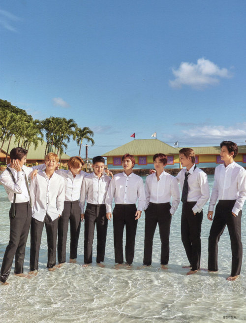 fy-sehunoh: [HD SCANS] EXO | PRESENT ; gift Photobook— cr: to the owners