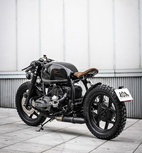 utwo:  BMW R 80 RT Custom© Roa Motorcycles